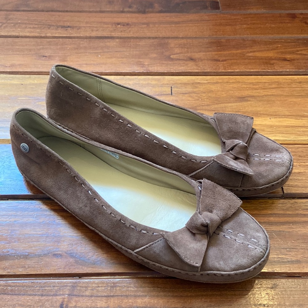 Ugg Brown Suede Bow Flats 9